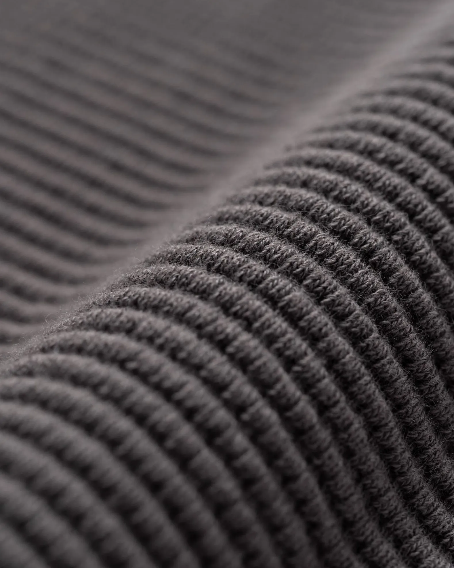 Base Crewneck-Flatback Thermal Cotton Iron