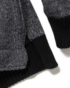 Color Sprayed Tape Crewneck Knit Black