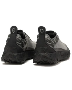 001 G+® Spike Black