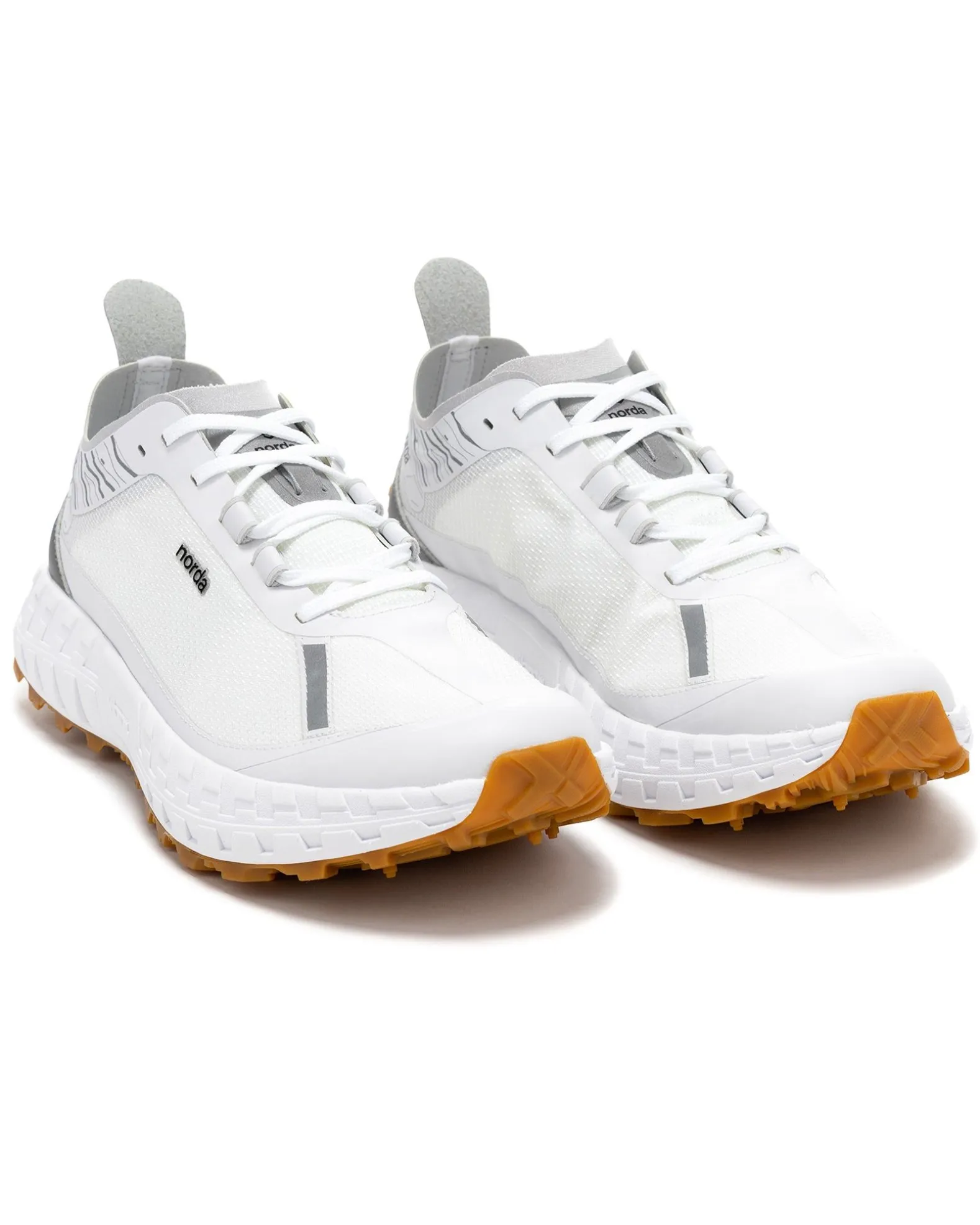 001 White/Gum