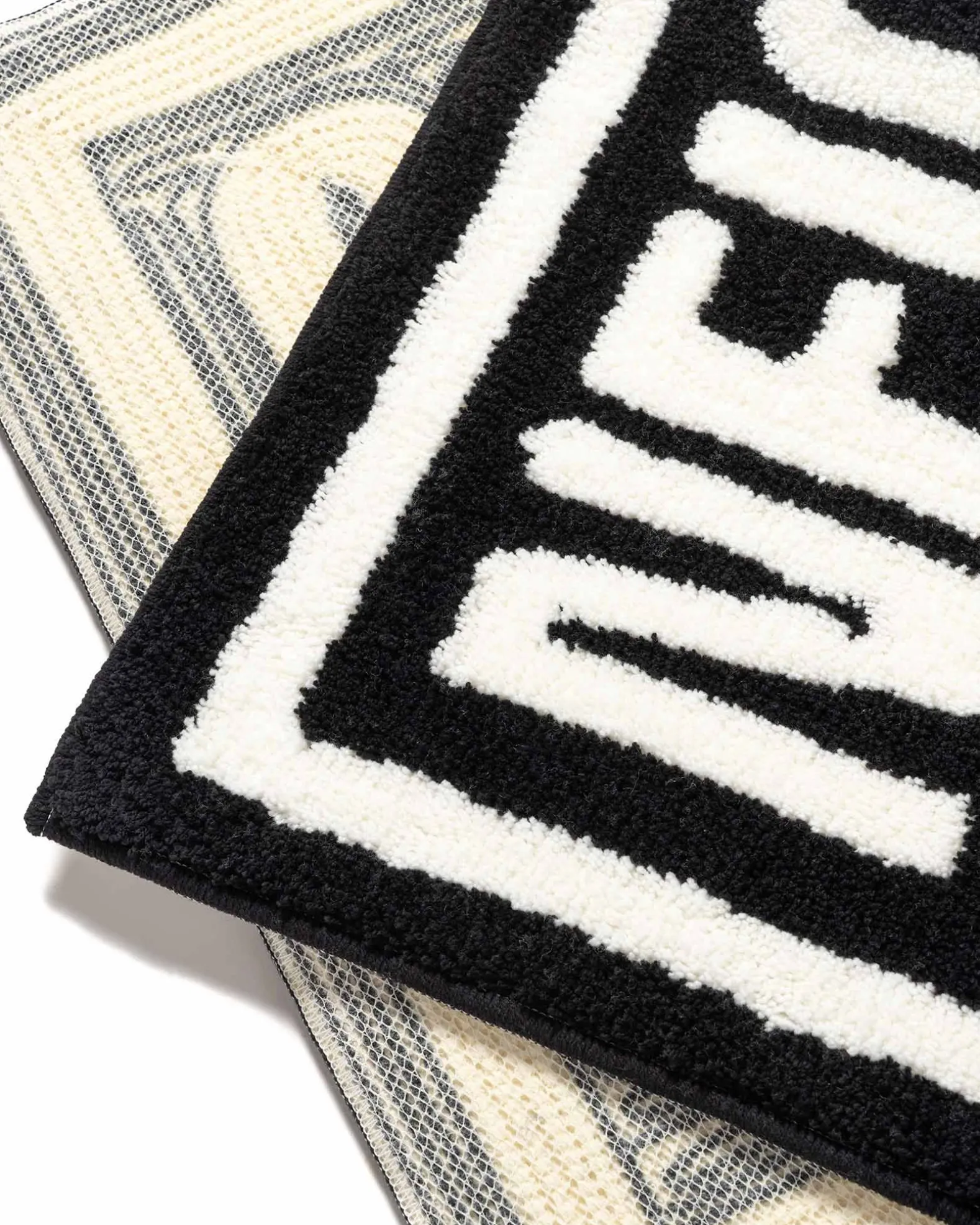 X Gallery 1950. Square Rug Mat Black